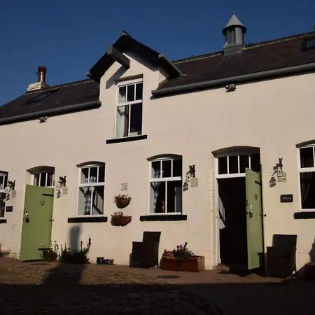 2 Bed In Oc-hh075 Ferienhaus